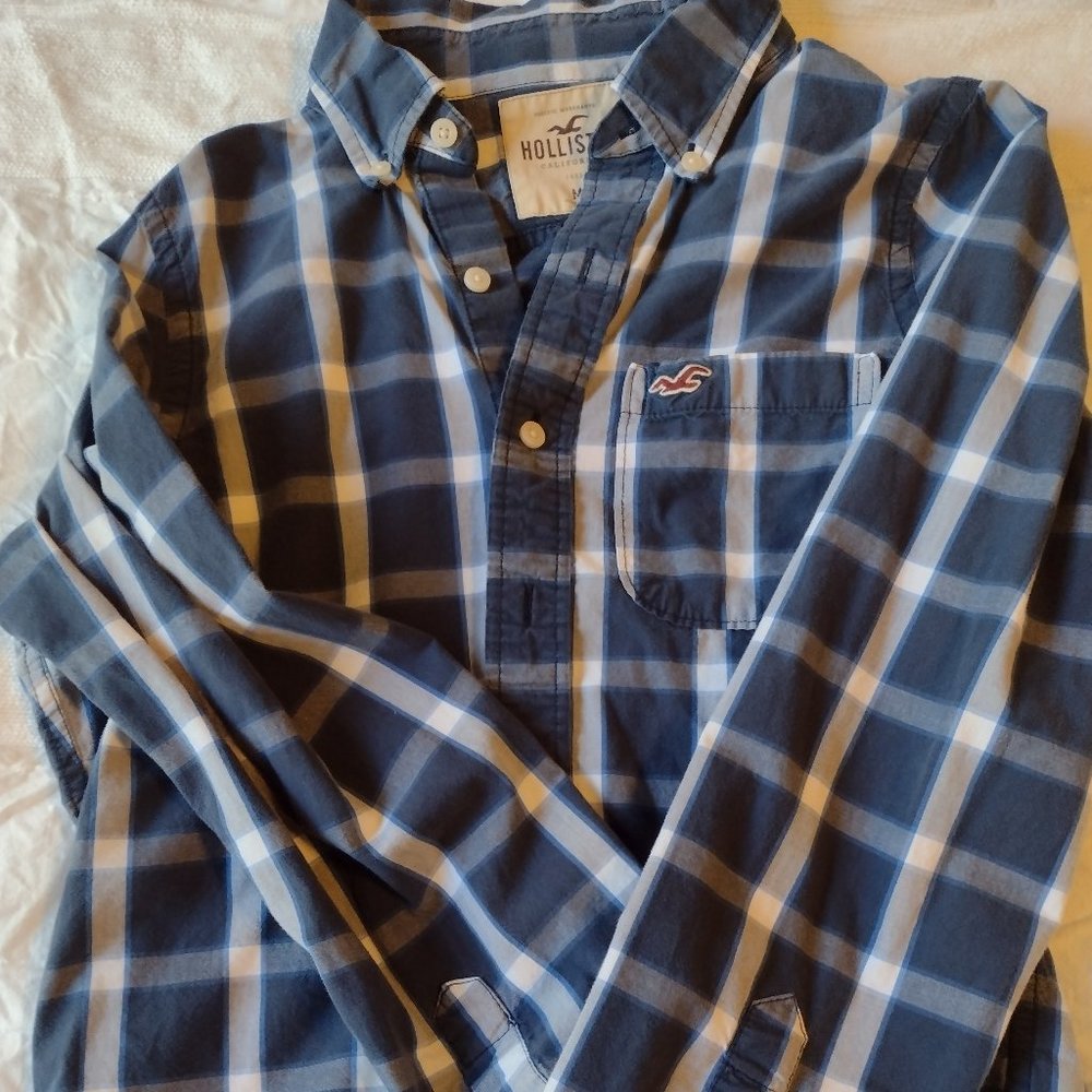 Men's Hollister Plaid Button-up, Size Medium